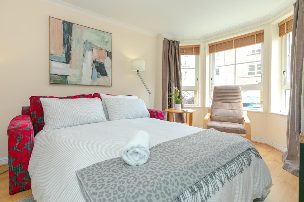 Dicksonfield Quiet Central Family Apartment With Parking Edinburgh Luaran gambar